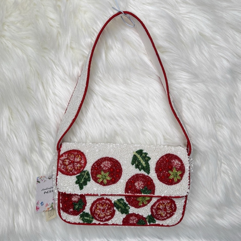 NWT ⚜️🍅⚜️ Viral Made In India Beaded Tomato Bag - Picture 3 of 12